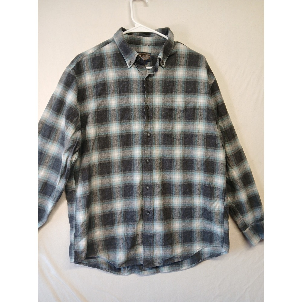 Pendleton cotton flannel button up mens large -Flaw